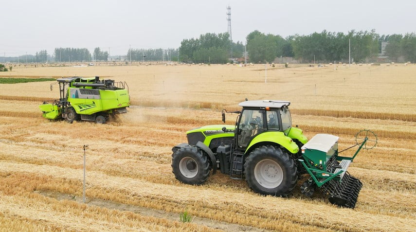 CHCNAV automated steering helps farmers save time in the field