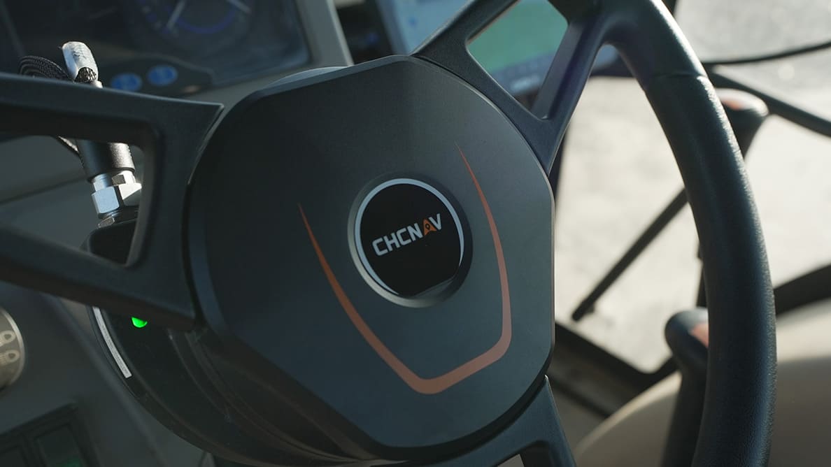 Електричне кермо CHCNAV NX612 у кабіні техніки