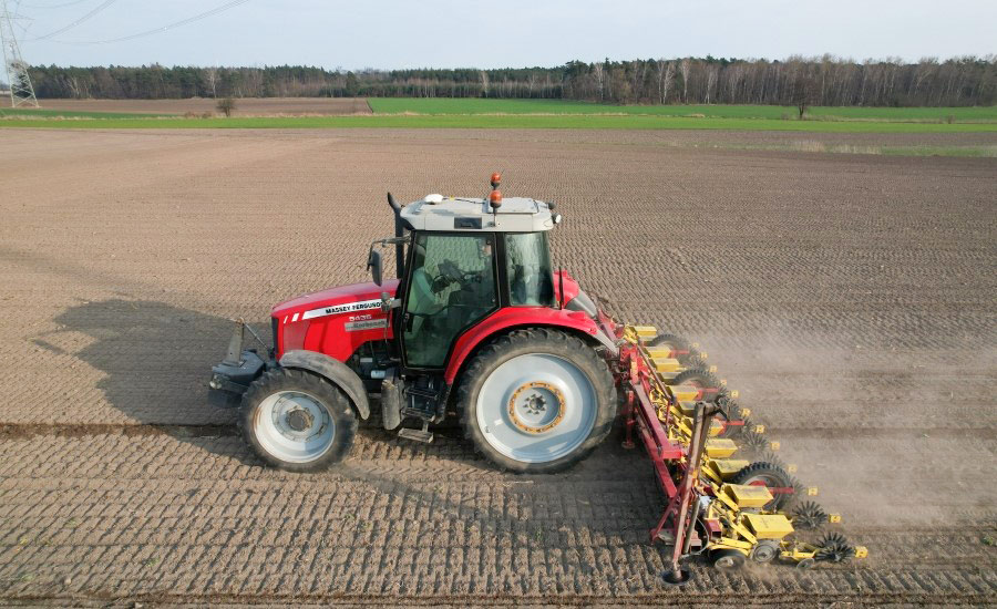 O CHCNAV NX612 suporta o controlo inteligente de implementos