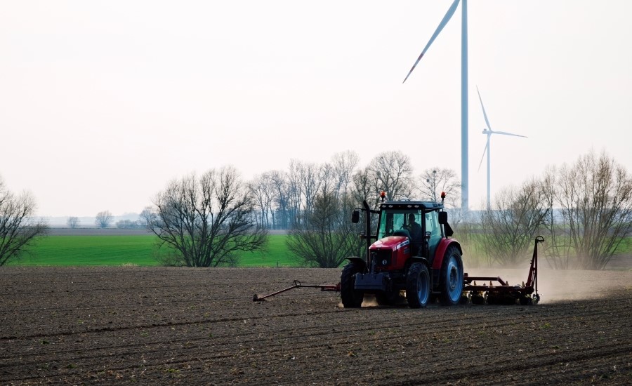 トラクター用GPS自動ガイダンス｜CHCNAV